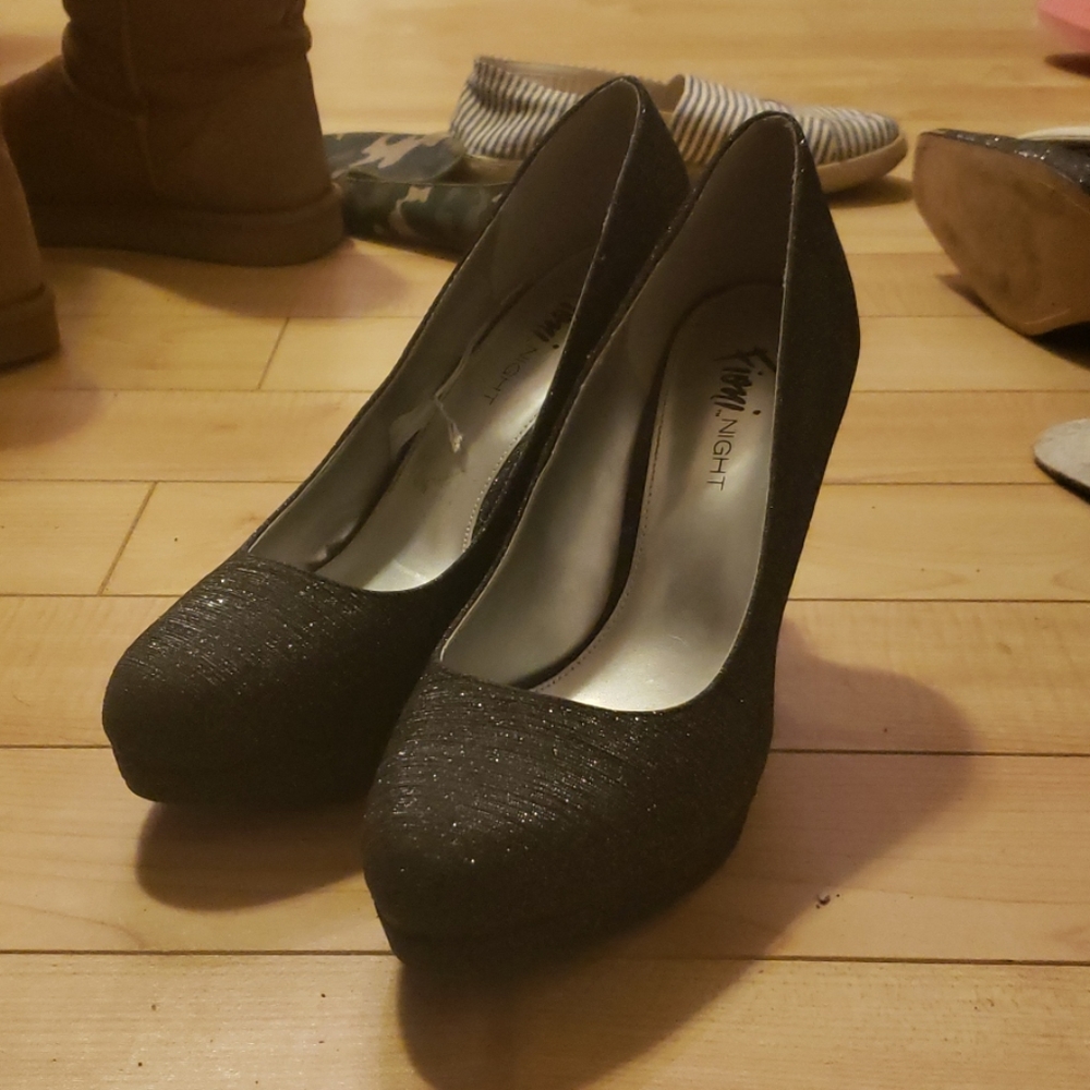 Dark Silver Sparkle Platform Pumps